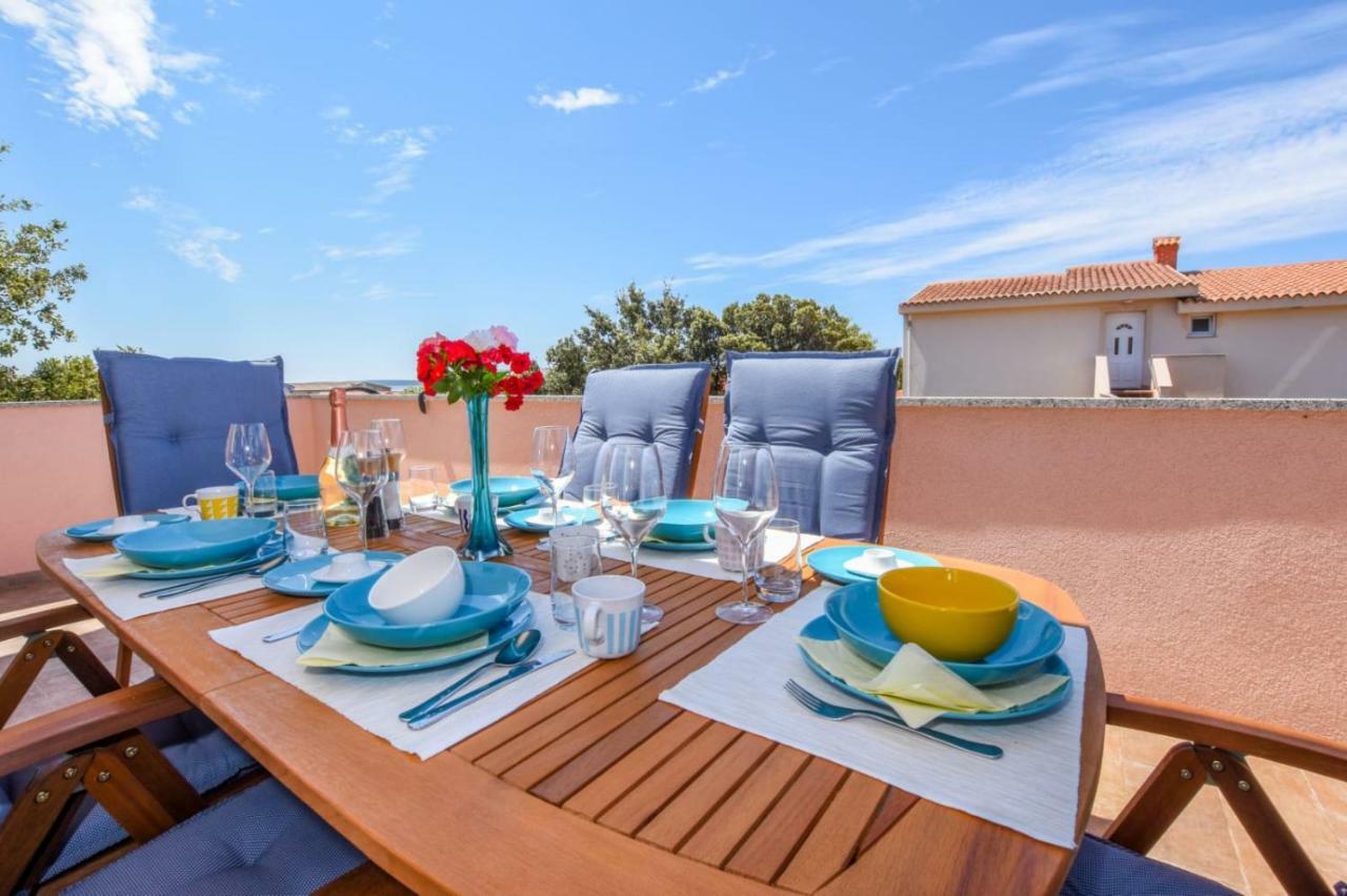 Apartments Milena 8 Mandre Bagian luar foto
